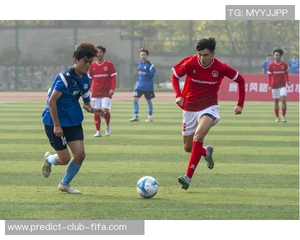 探讨什么样的足球才是真正的好足球以及它对球员和观众的影响